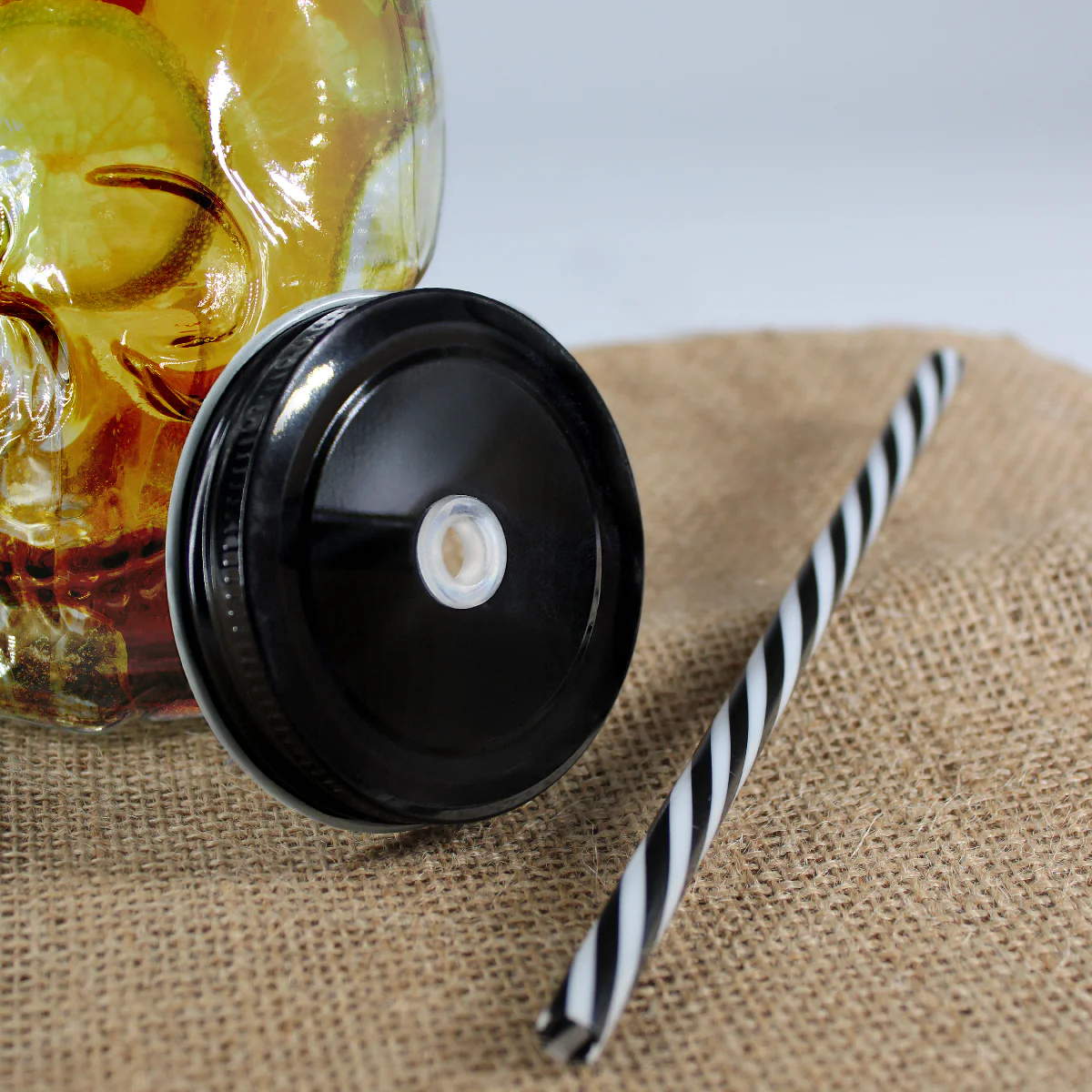 Jar Lid and Straw - Image 3